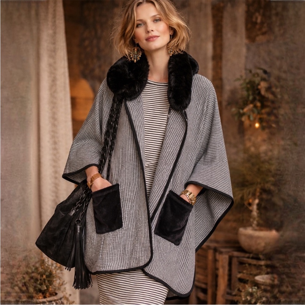 NWT Jane & Berry Black White Faux Fur Hooded Houndstooth Poncho Cardigan
